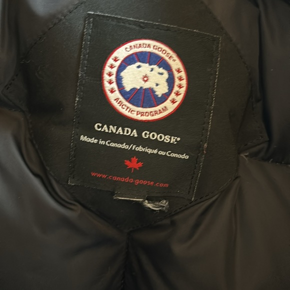 Canada Goose coat, Men’s Size Small - Picture 4 of 9